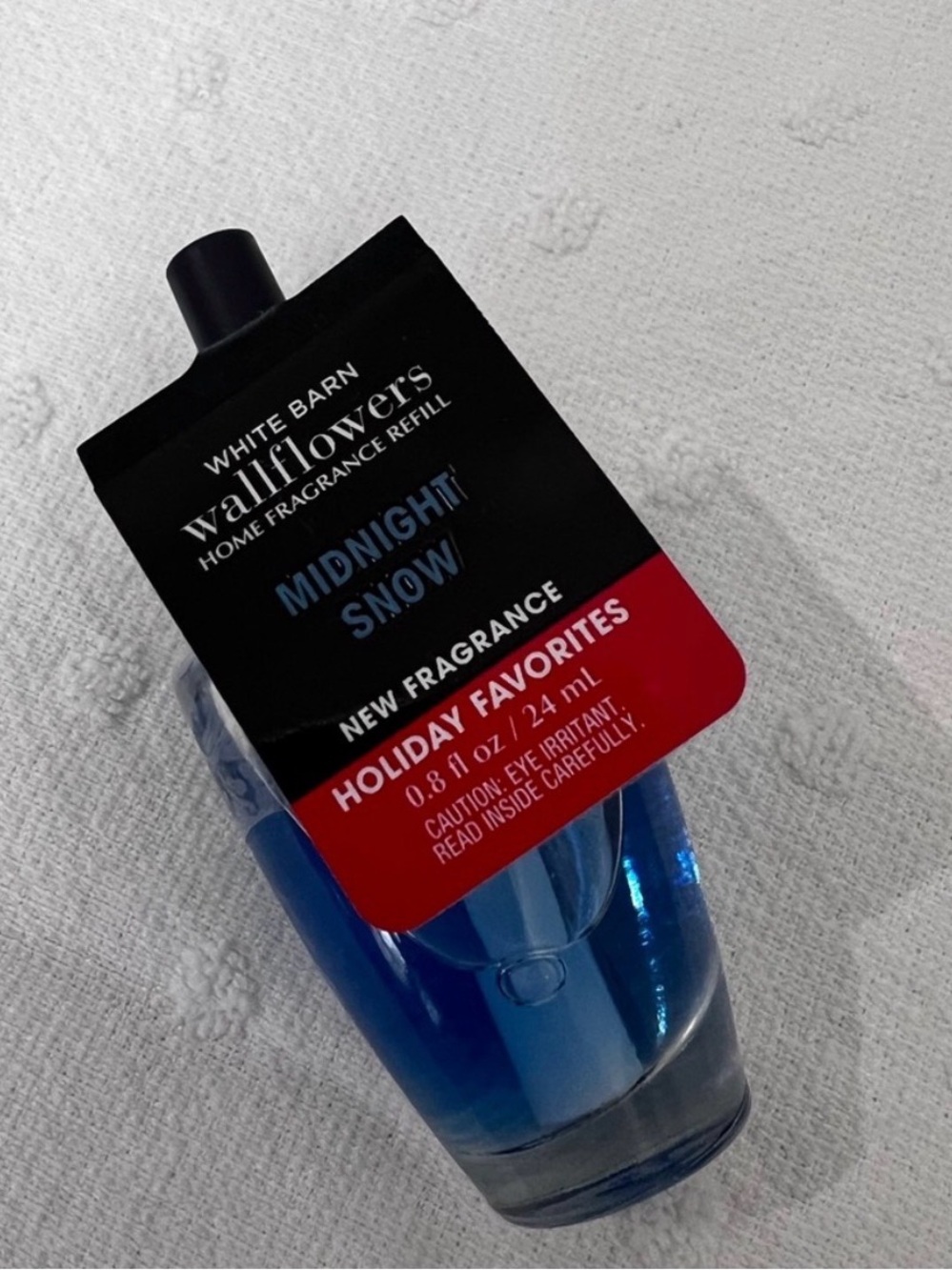 BATH & BODY WORKS Midnight Snow Wallflower fragrance NWT - Picture 3 of 3